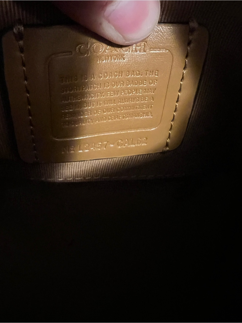 Coach White Leather Shoulder Bag with Red Strawberry Motif - Picture 3 of 3